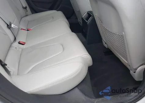 2013 Audi A4 2.0T Premium z USA, uszkodzony, nr VIN WAUAFAFL8DA181467